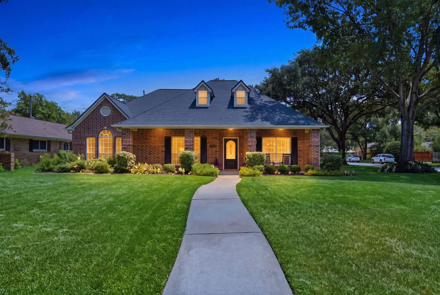 Property photo for 1002 Carnation Street, Katy, TX