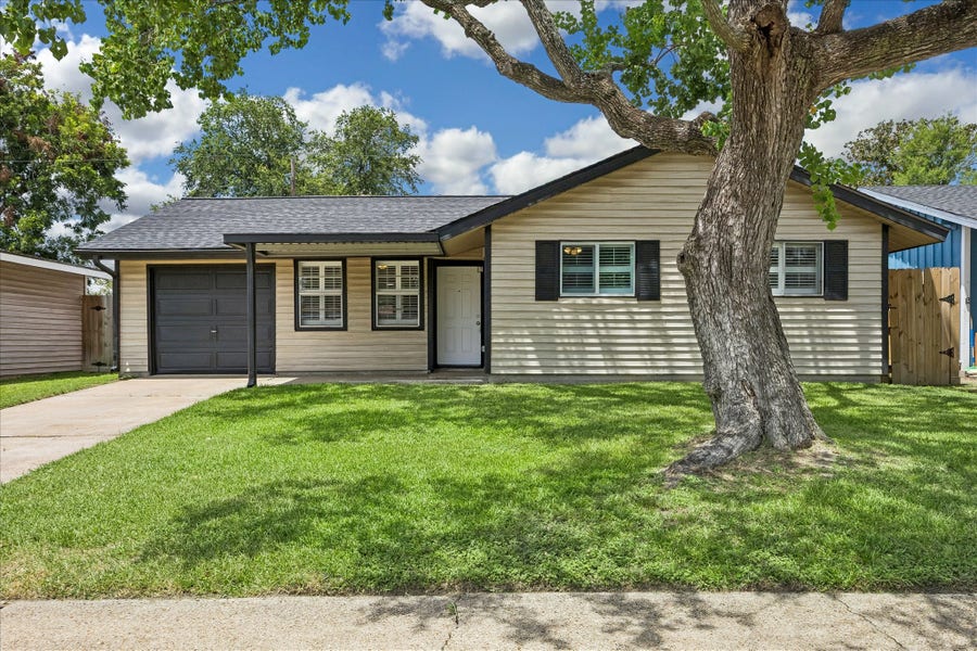 Property photo for 3809 Ramsey Drive, Pasadena, TX