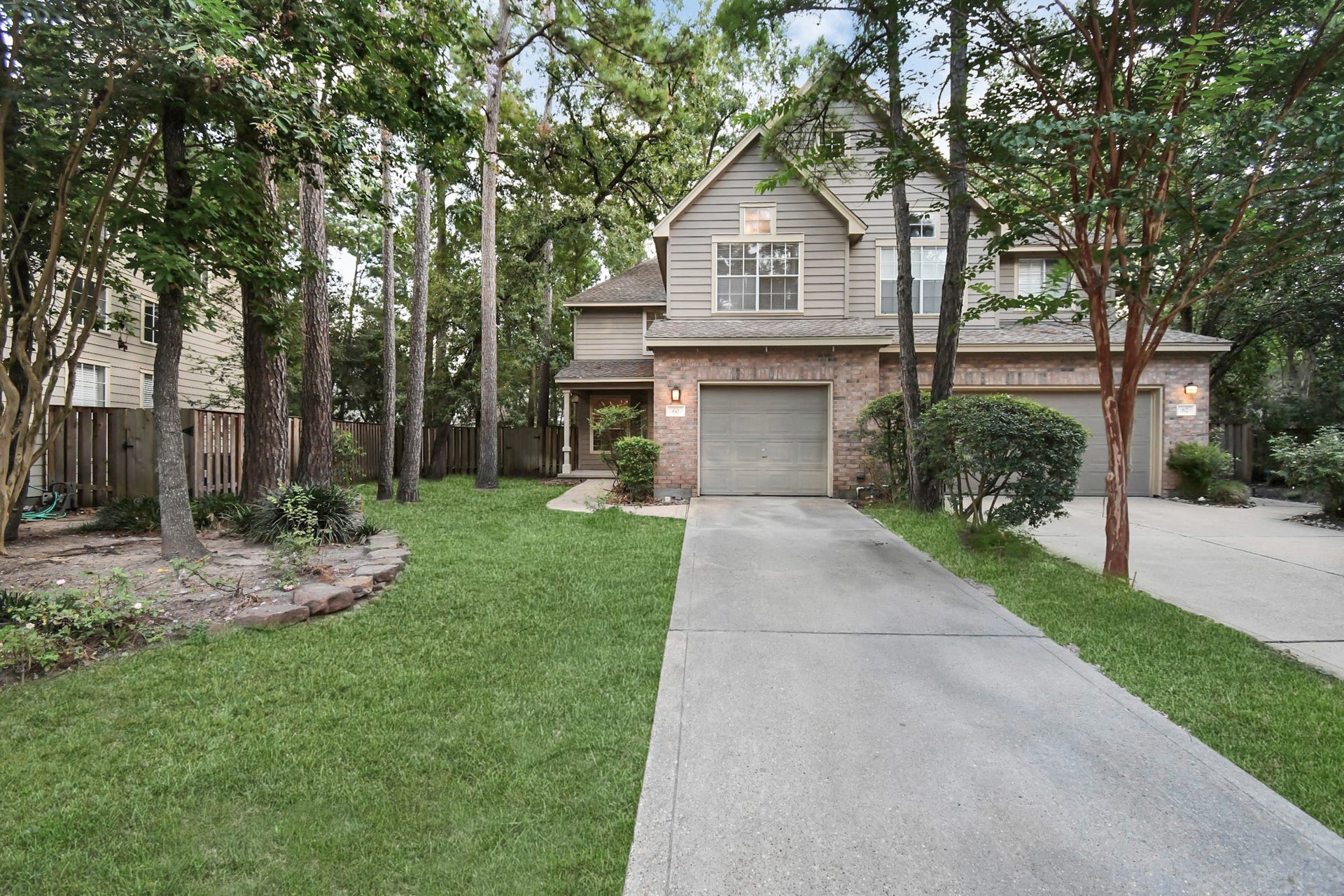 60 Lakeridge Court, The Woodlands, TX 77381 60 Lakeridge Court, The Woodlands, TX 77381
