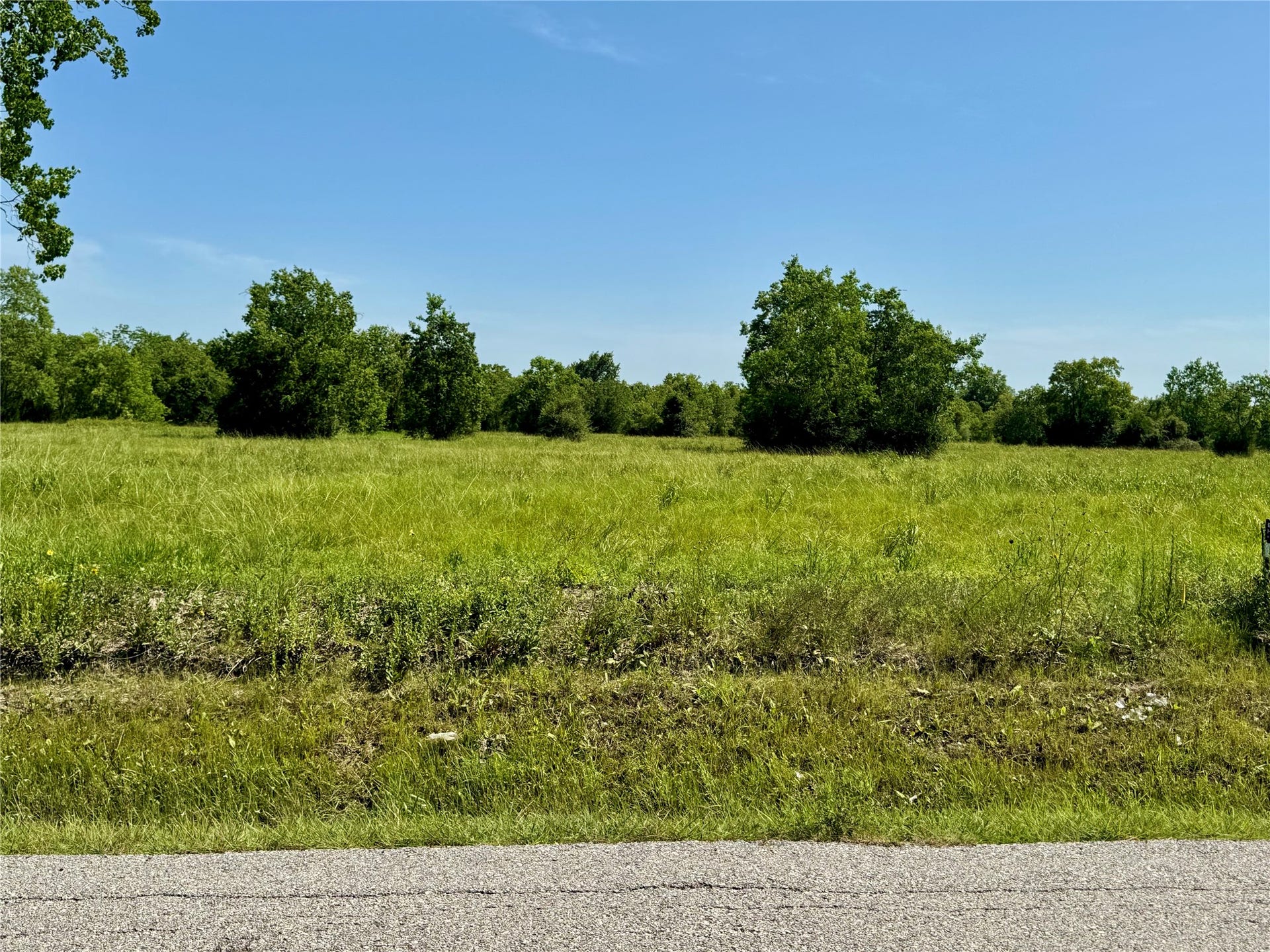 11945 7TH ST, Santa Fe, TX 77510 11945 7TH ST, Santa Fe, TX 77510