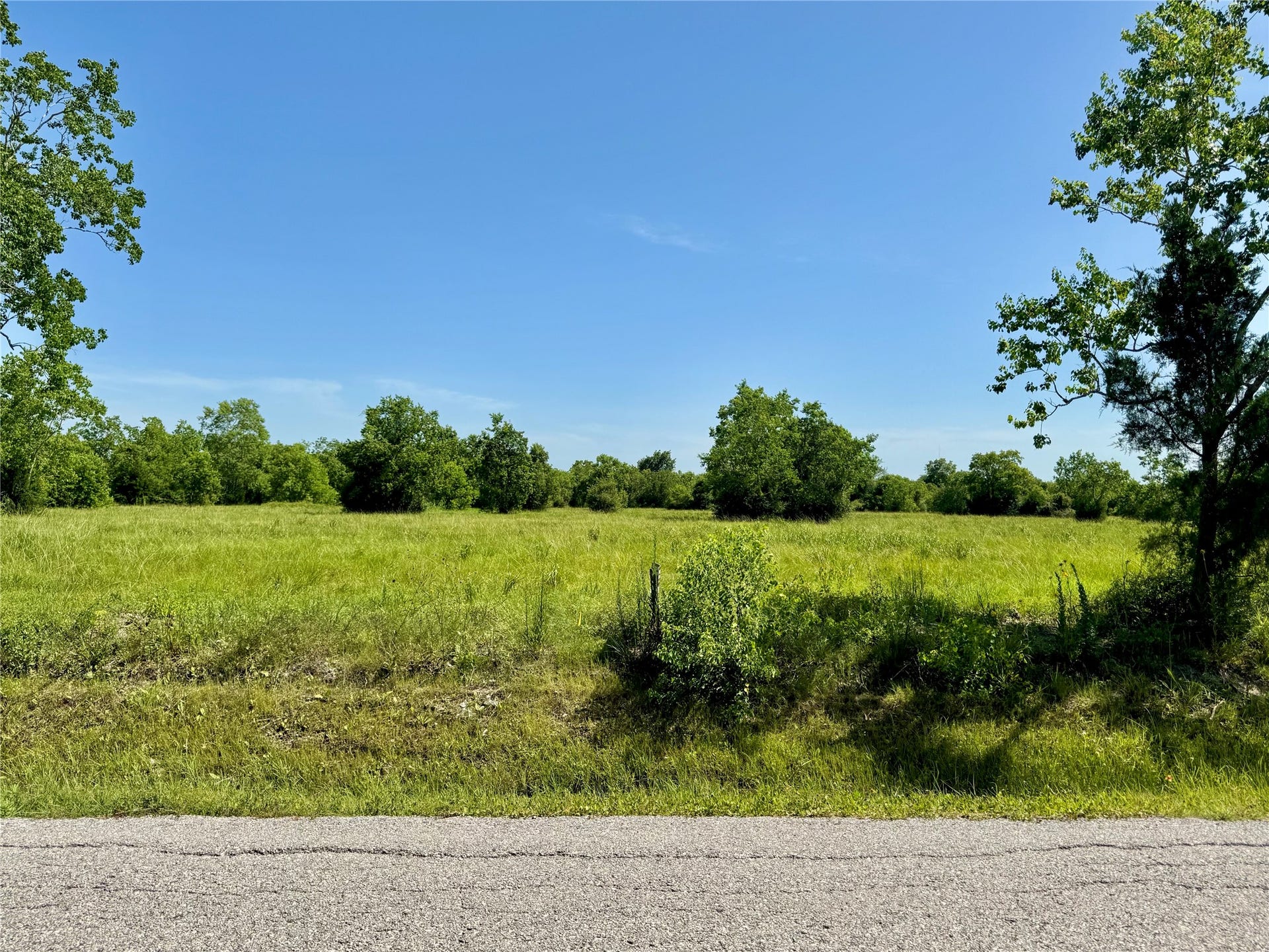 11945 7TH ST, Santa Fe, TX 77510 11945 7TH ST, Santa Fe, TX 77510