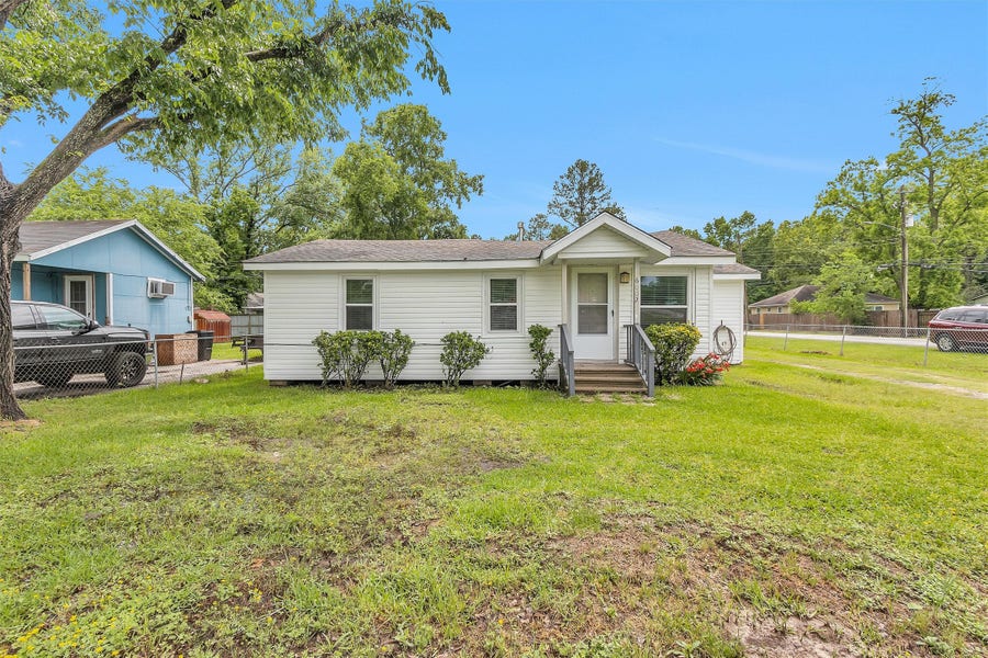 Property photo for 6002 Shelburne Street, Humble, TX