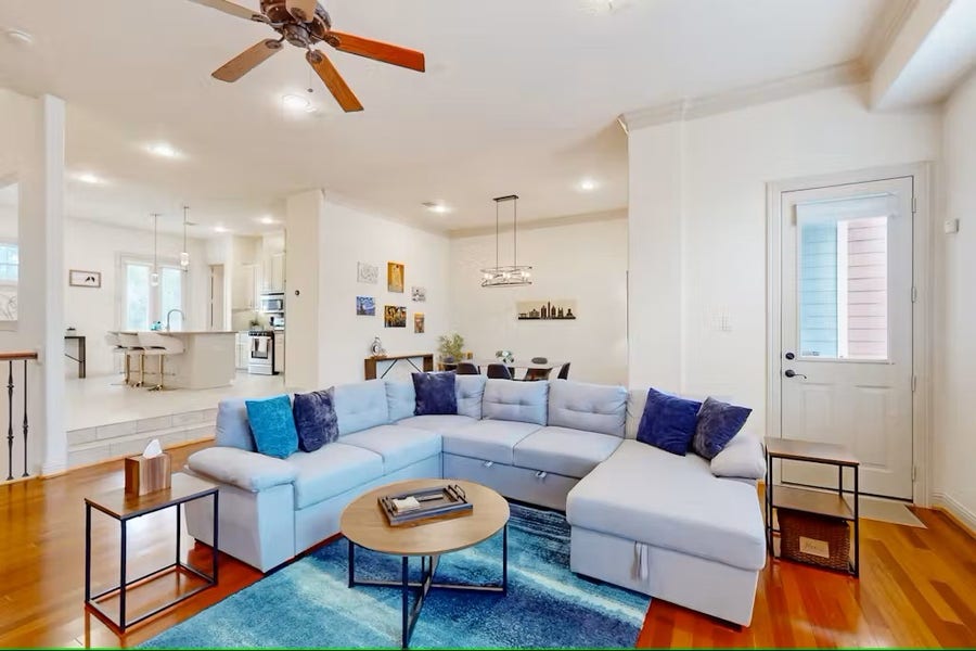 Property photo for 404 W 16th Street, Houston, TX
