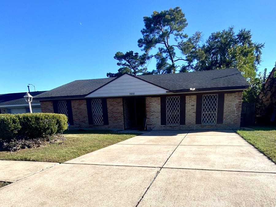 Property photo for 1611 Mosher Lane, Houston, TX