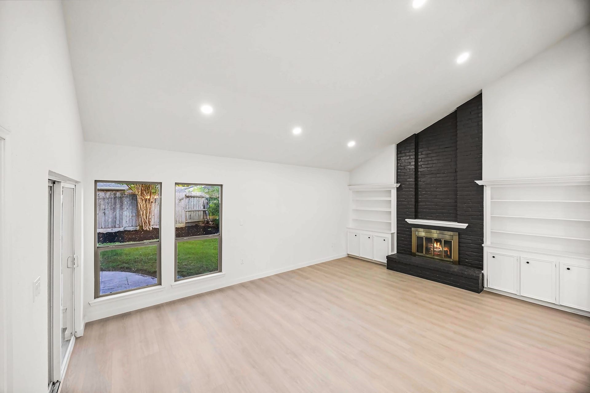 15747 Boulder Oaks Drive, Houston, TX 77084 15747 Boulder Oaks Drive, Houston, TX 77084