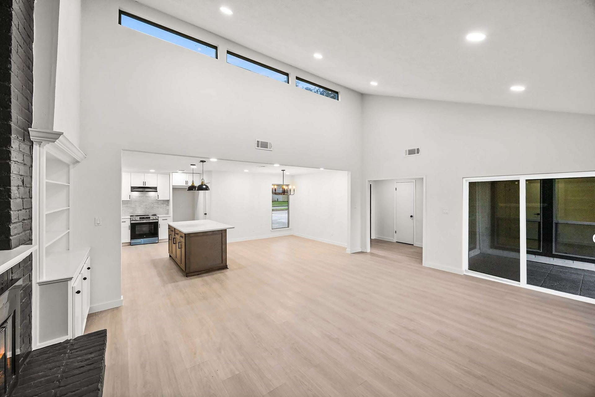 15747 Boulder Oaks Drive, Houston, TX 77084 15747 Boulder Oaks Drive, Houston, TX 77084