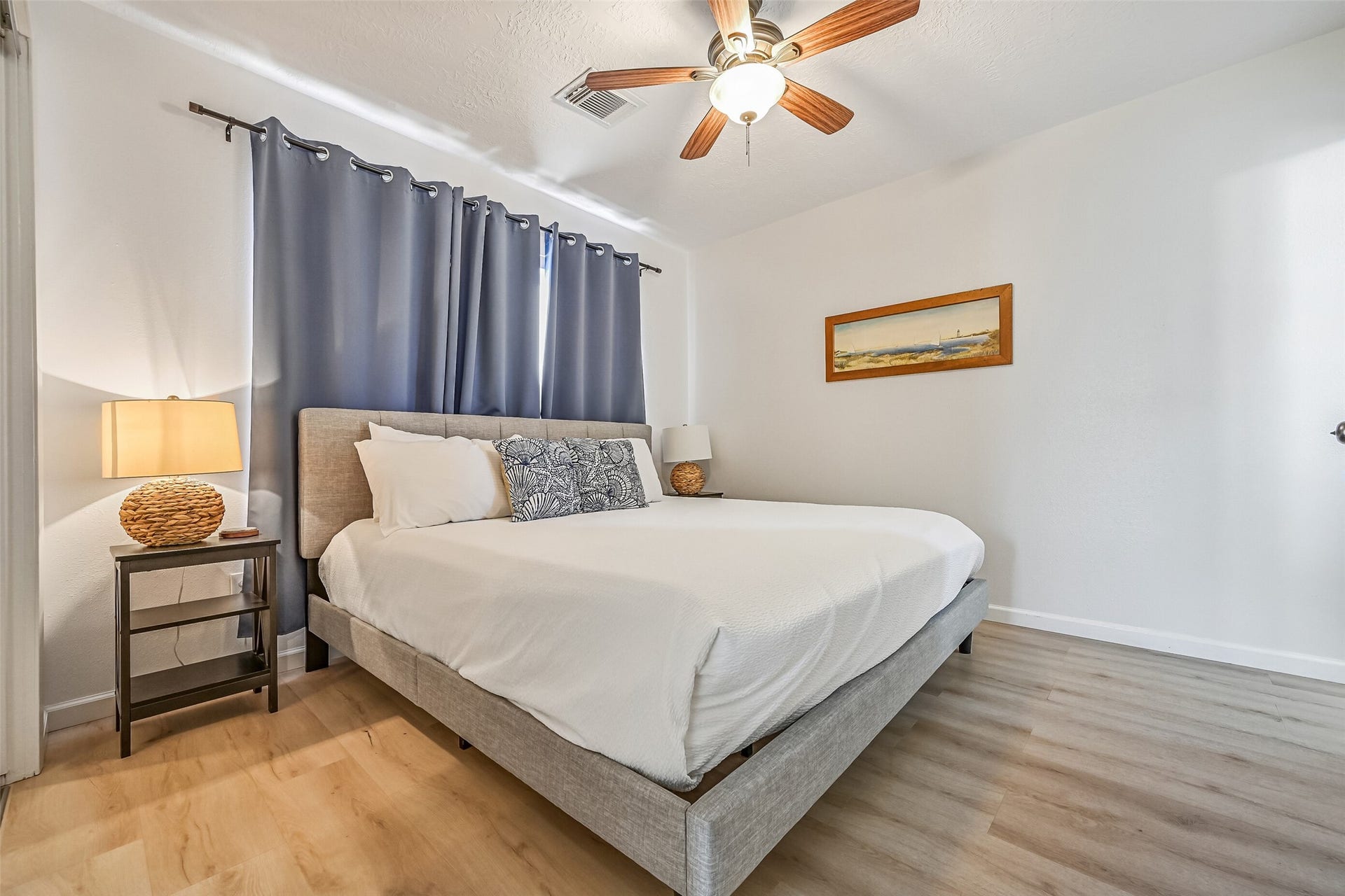 17620 Glei, Galveston, TX 77554 Located on the northwest side of the home, the primary suite offers a private retreat complete with an ensuite bathroom and spacious closet.