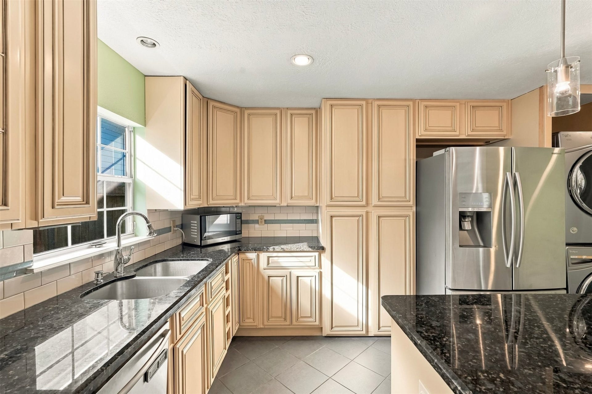 1006 Robbie Street, Houston, TX 77009