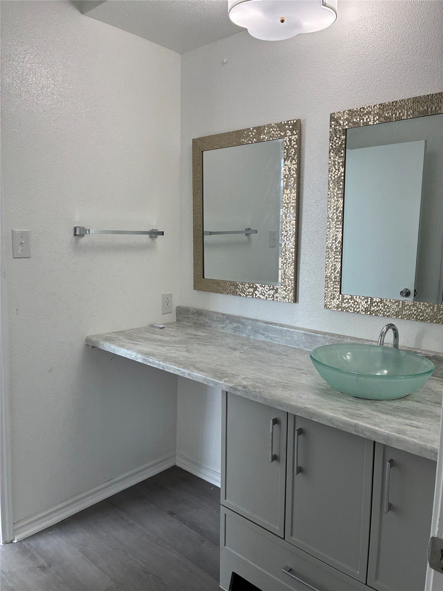 2121 El Paseo Street, #1807, Houston, TX 77054 2121 El Paseo Street, #1807, Houston, TX 77054