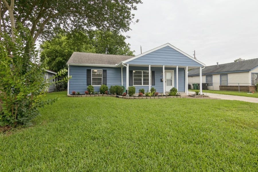 Property photo for 1435 Ogilvie Street, Houston, TX