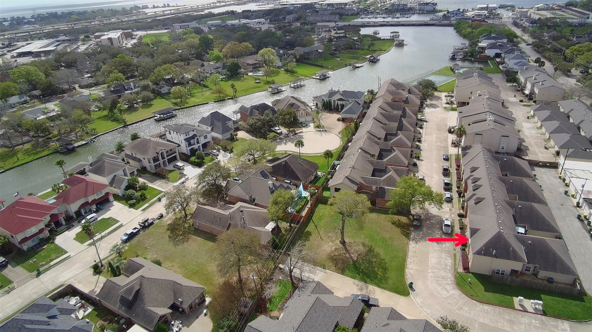 2049 Glencove Drive, Seabrook, TX 77586 2049 Glencove Drive, Seabrook, TX 77586