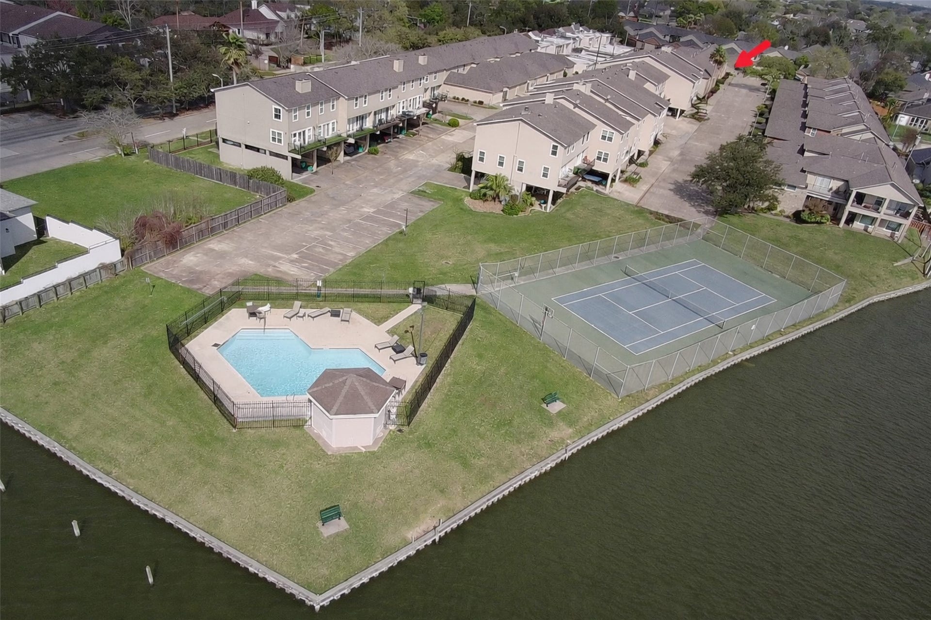 2049 Glencove Drive, Seabrook, TX 77586 2049 Glencove Drive, Seabrook, TX 77586