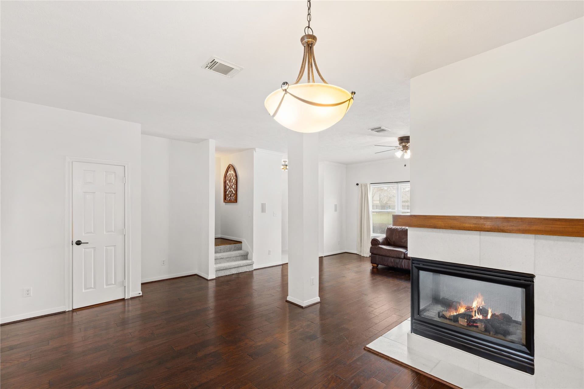 2049 Glencove Drive, Seabrook, TX 77586 2049 Glencove Drive, Seabrook, TX 77586