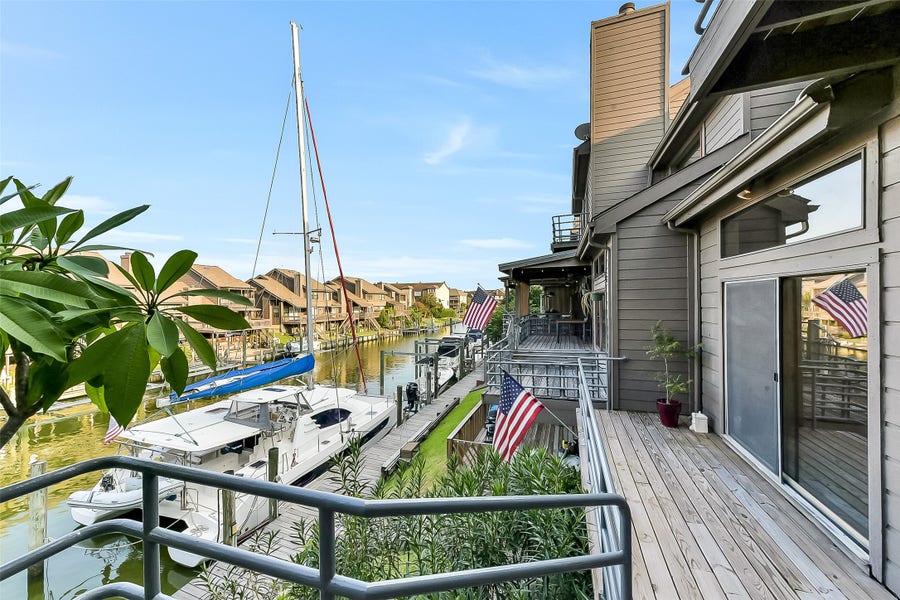 Property photo for 18201 Sandy Cove, Houston, TX