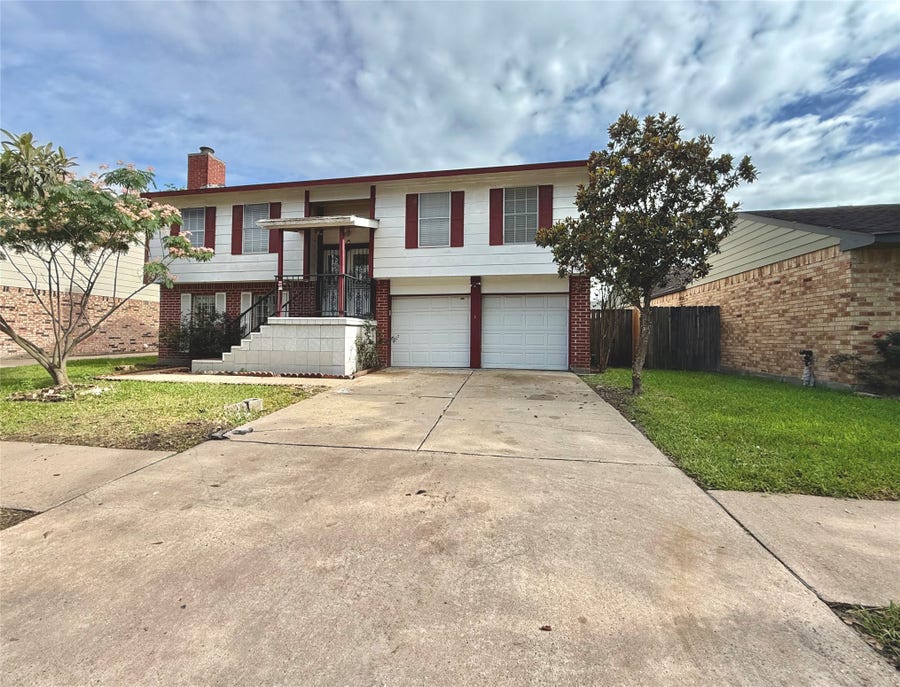 Property photo for 12210 Cliffgate Drive, Houston, TX
