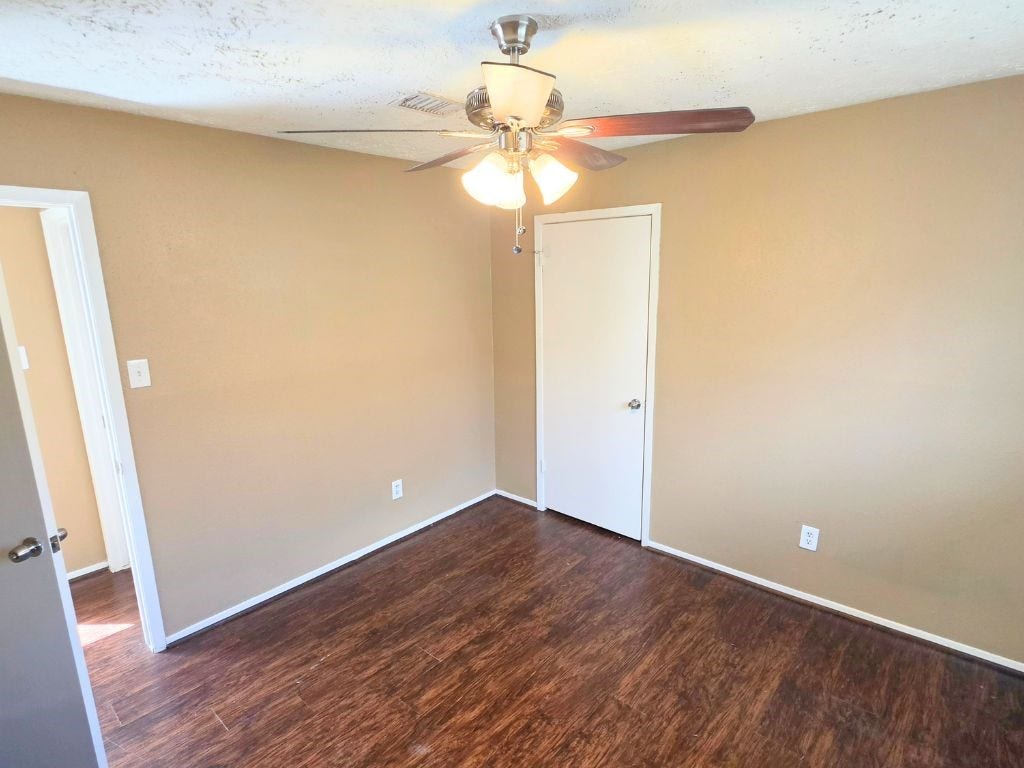 423 N Compass Rose Circle, Crosby, TX 77532 423 N Compass Rose Circle, Crosby, TX 77532