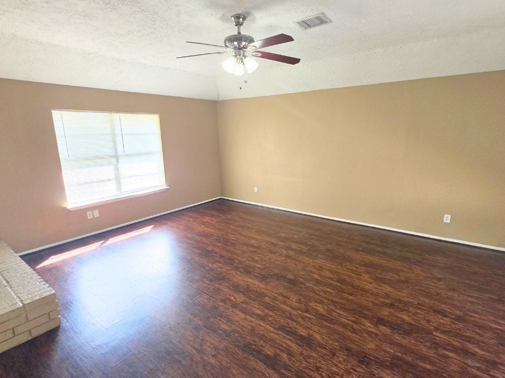 423 N Compass Rose Circle, Crosby, TX 77532 423 N Compass Rose Circle, Crosby, TX 77532