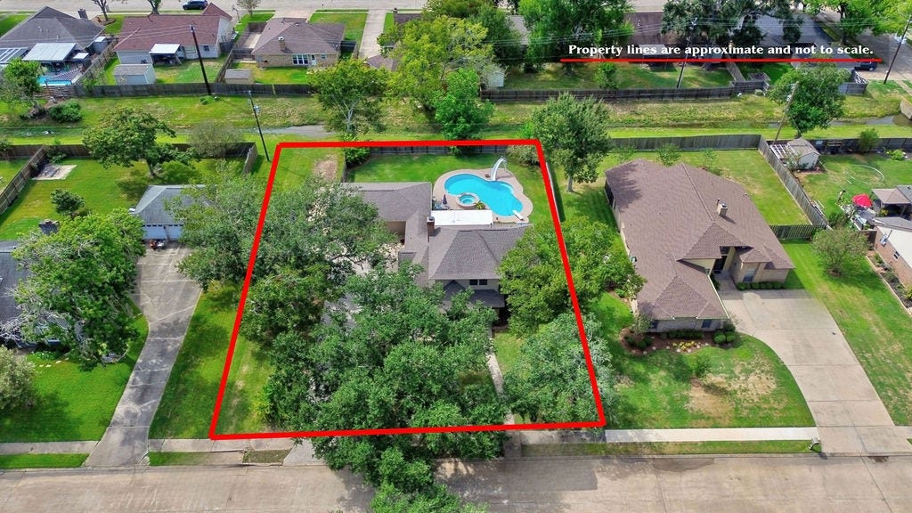 131 Frostwood Drive, Lake Jackson, TX 77566 Located on a quiet street