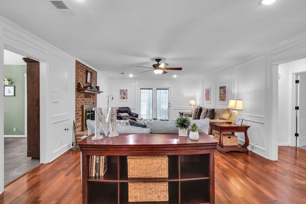 131 Frostwood Drive, Lake Jackson, TX 77566 Looking from the dining room towards the living room