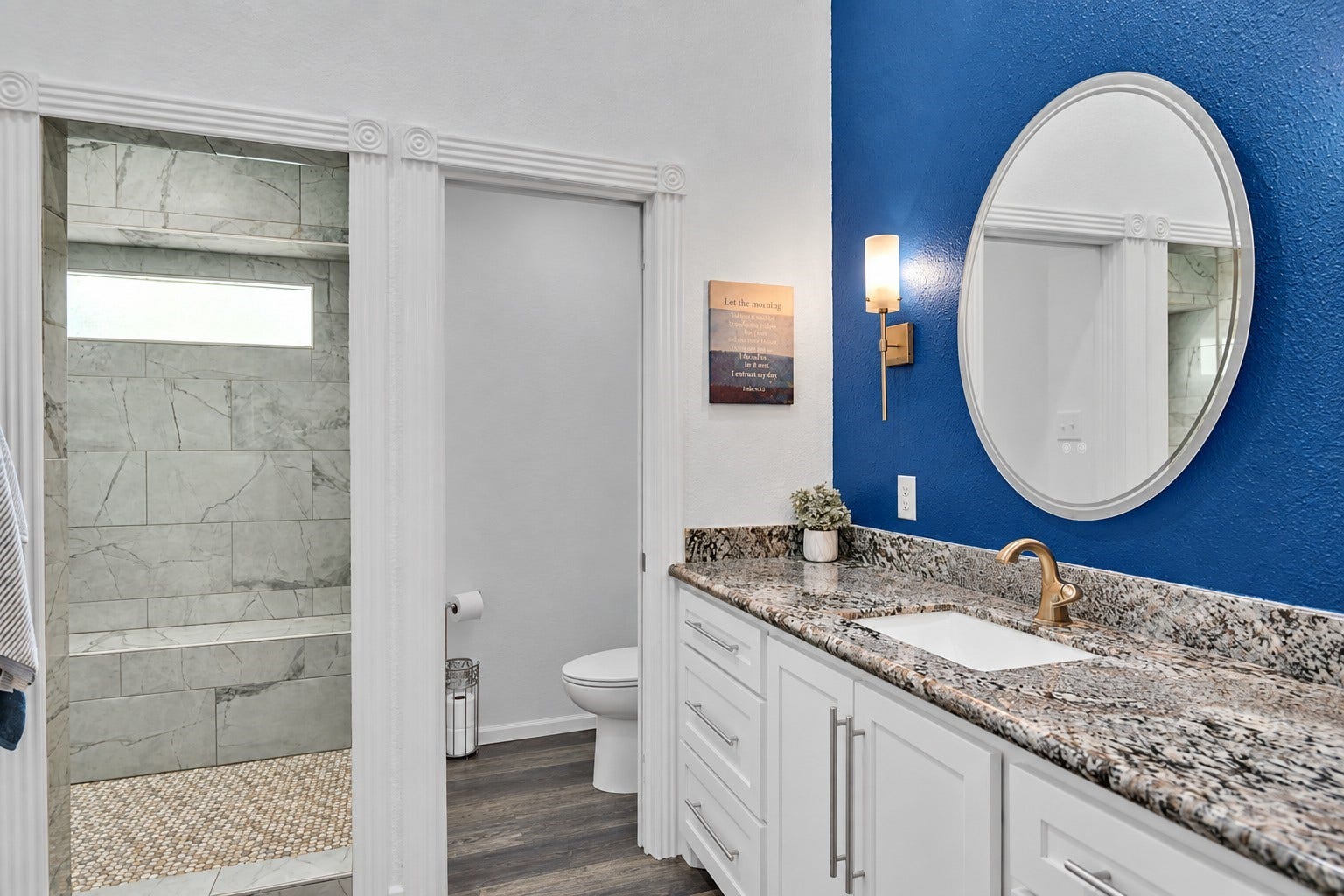 131 Frostwood Drive, Lake Jackson, TX 77566 En Suite with updated cabinetry, granite counter top and huge walk in shower