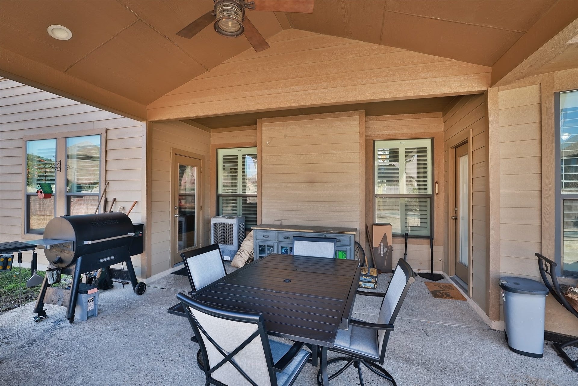 20811 Noble Crusade Court, Tomball, TX 77375 Relax outside on those hot summer days