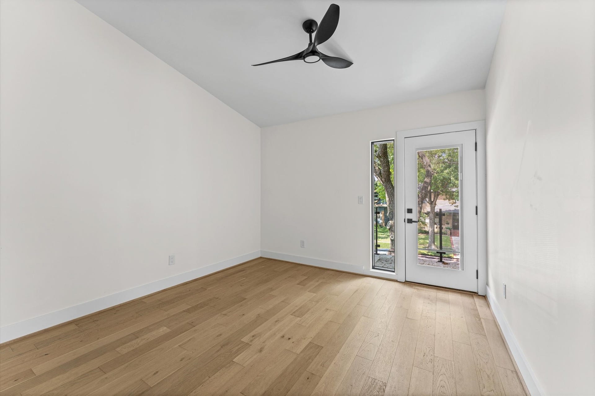 2135 Quenby Street, Houston, TX 77005 2135 Quenby Street, Houston, TX 77005