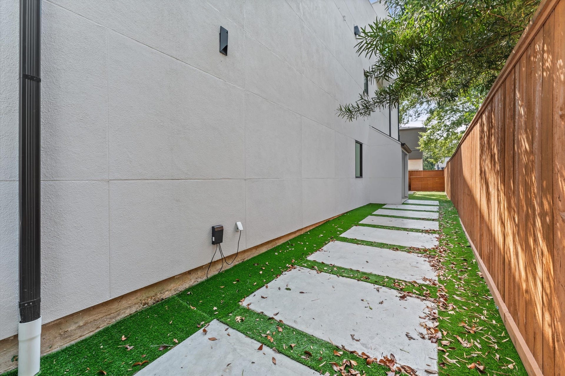 2135 Quenby Street, Houston, TX 77005 2135 Quenby Street, Houston, TX 77005