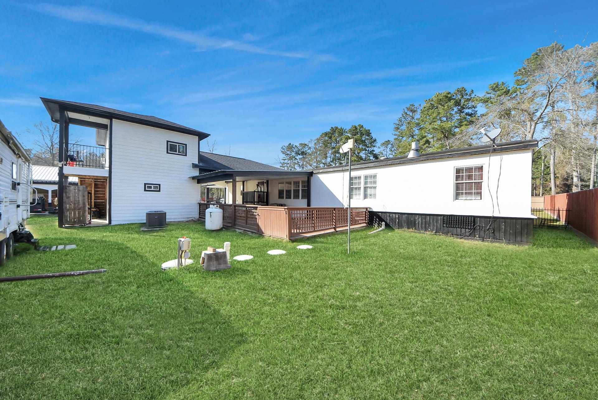 26090 Cornwall, New Caney, TX 77357 26090 Cornwall, New Caney, TX 77357