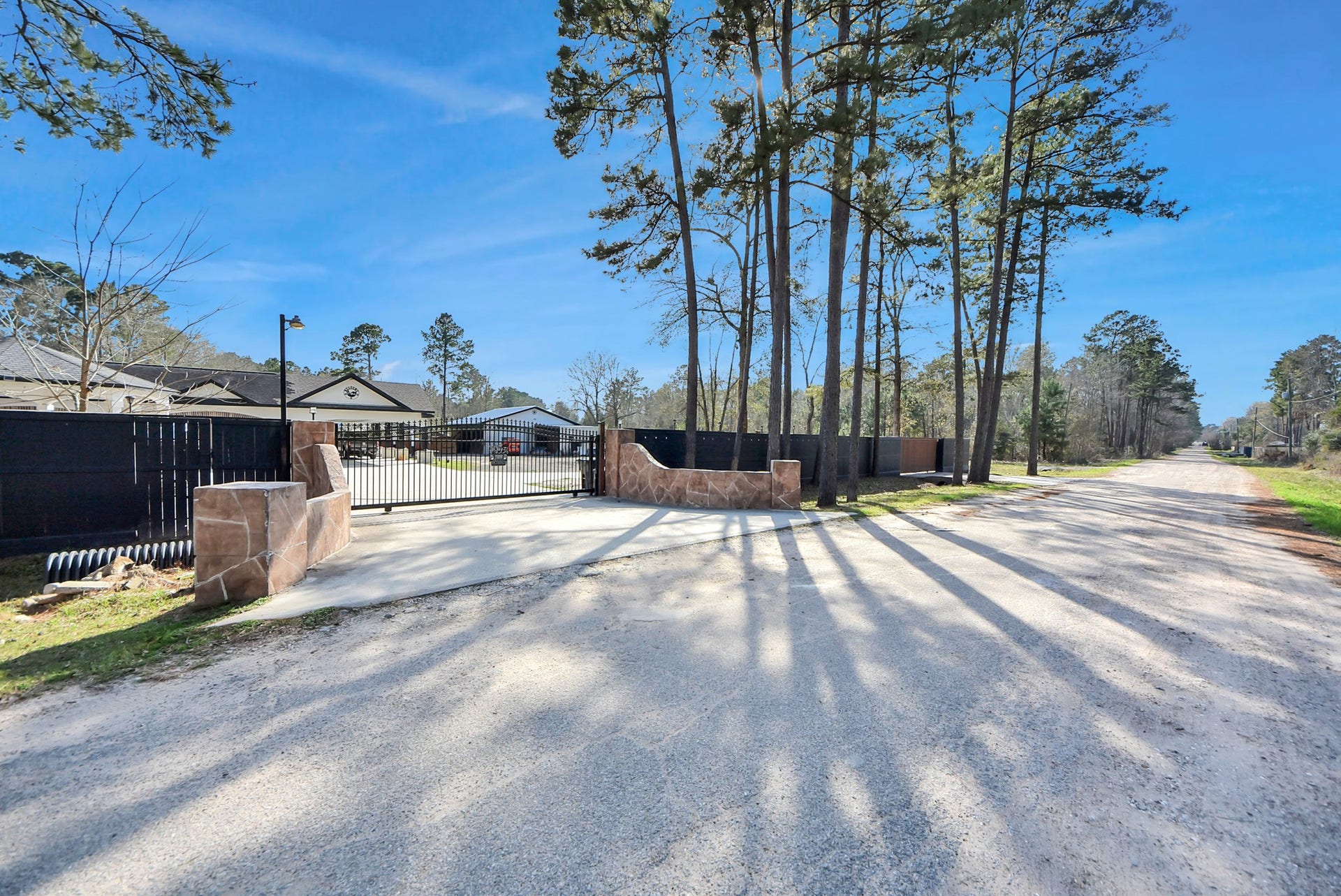 26090 Cornwall, New Caney, TX 77357 26090 Cornwall, New Caney, TX 77357