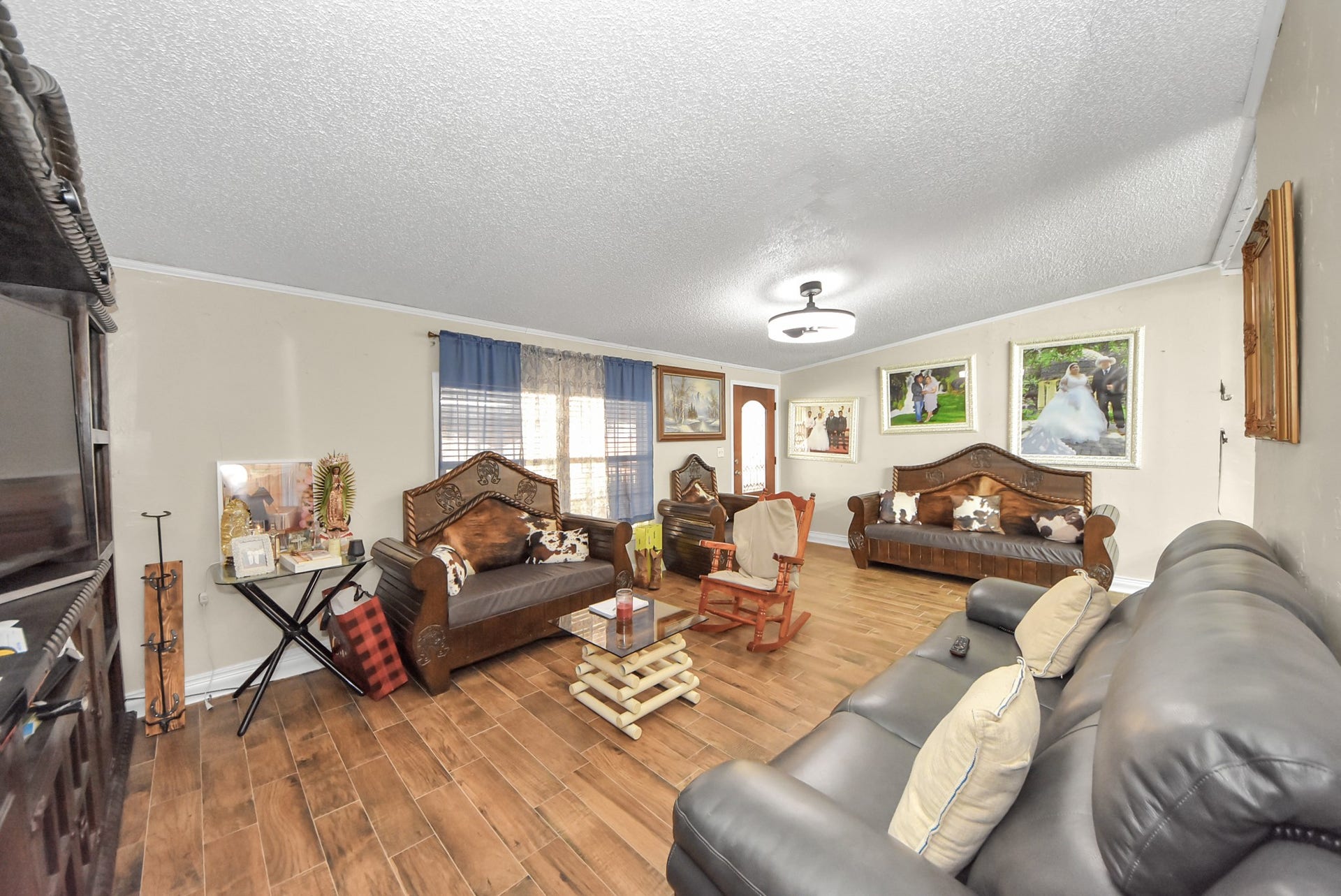 26090 Cornwall, New Caney, TX 77357 26090 Cornwall, New Caney, TX 77357