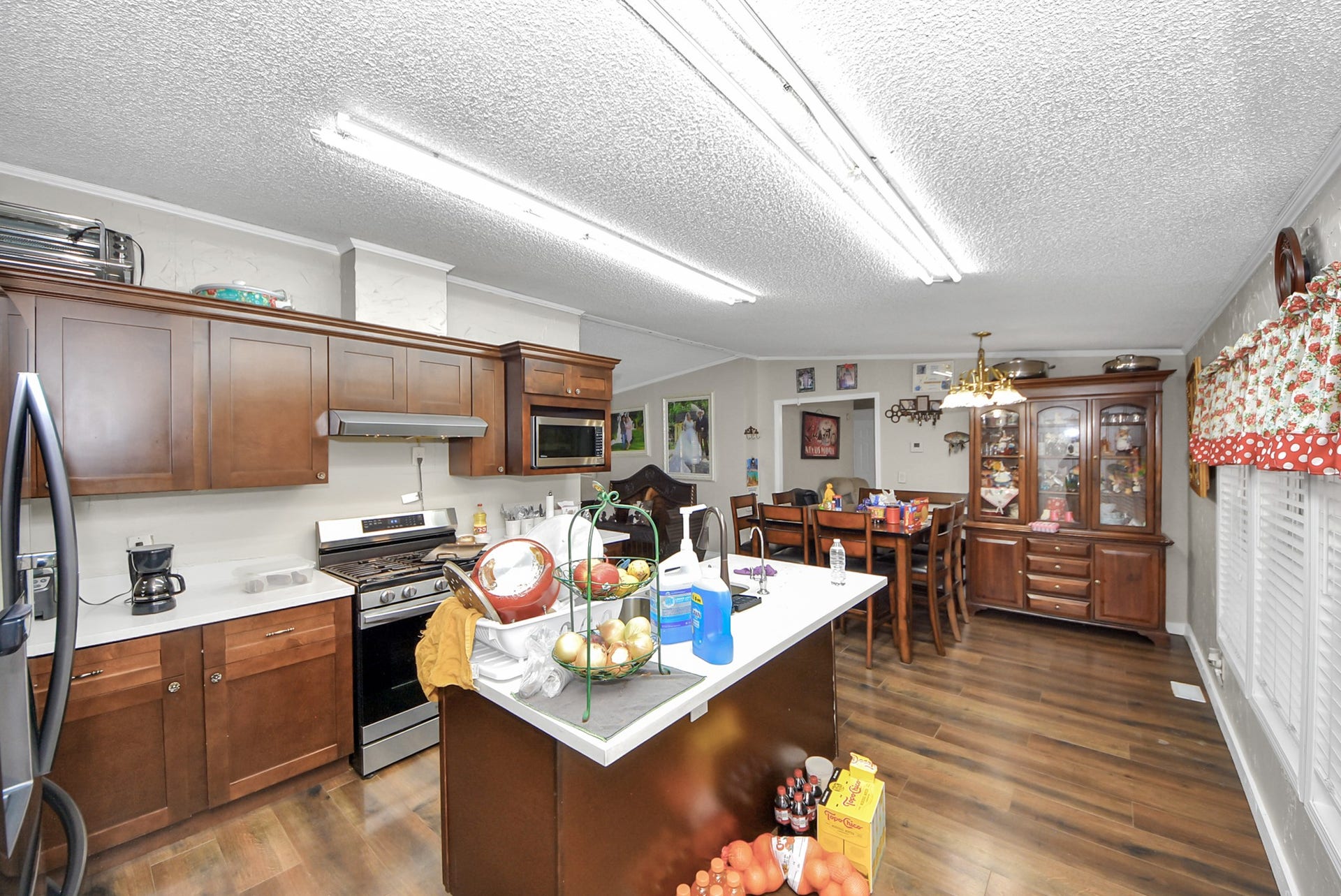 26090 Cornwall, New Caney, TX 77357 26090 Cornwall, New Caney, TX 77357