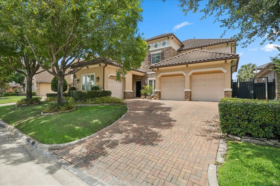Property photo for 11610 Montmarte Boulevard, Houston, TX