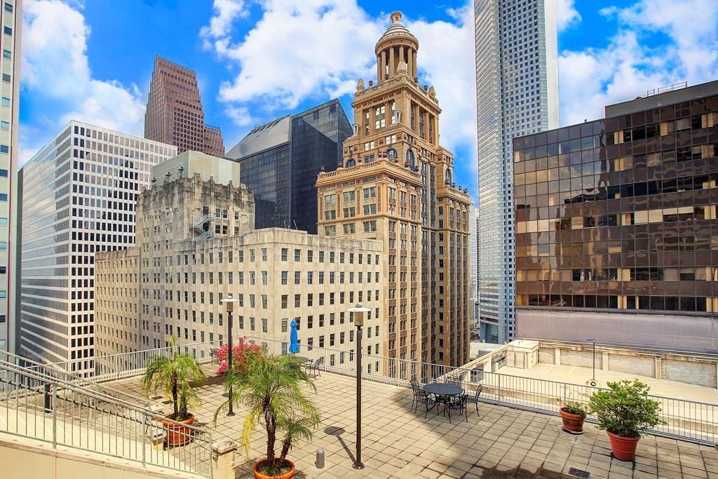 914 Main Street, #1503, Houston, TX 77002 914 Main Street, #1503, Houston, TX 77002