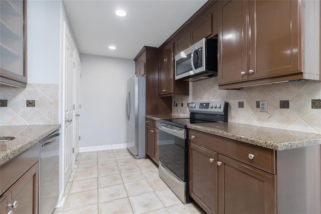 914 Main Street, #1503, Houston, TX 77002 914 Main Street, #1503, Houston, TX 77002