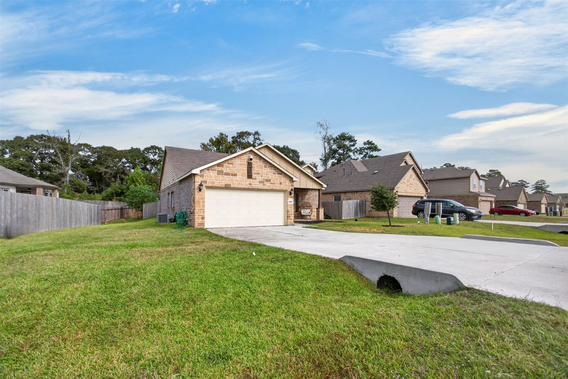 15015 Meadow Glen N, Conroe, TX 77306 15015 Meadow Glen N, Conroe, TX 77306