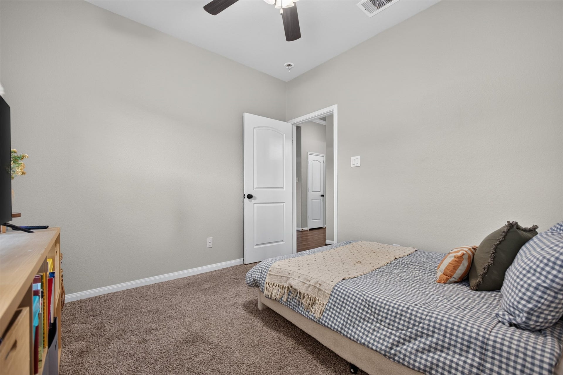 15015 Meadow Glen N, Conroe, TX 77306 15015 Meadow Glen N, Conroe, TX 77306
