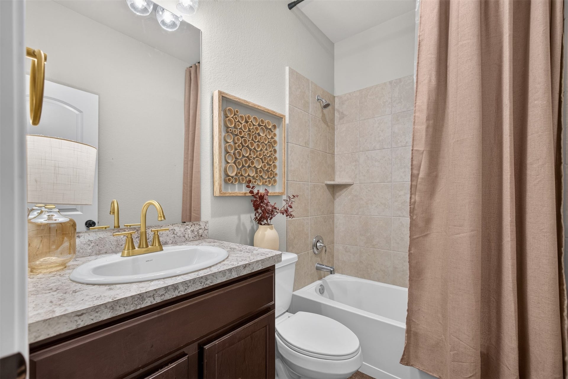15015 Meadow Glen N, Conroe, TX 77306 15015 Meadow Glen N, Conroe, TX 77306