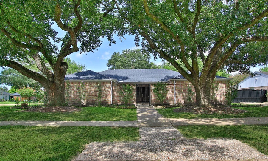 Property photo for 4503 Cloudmount Drive, Houston, TX