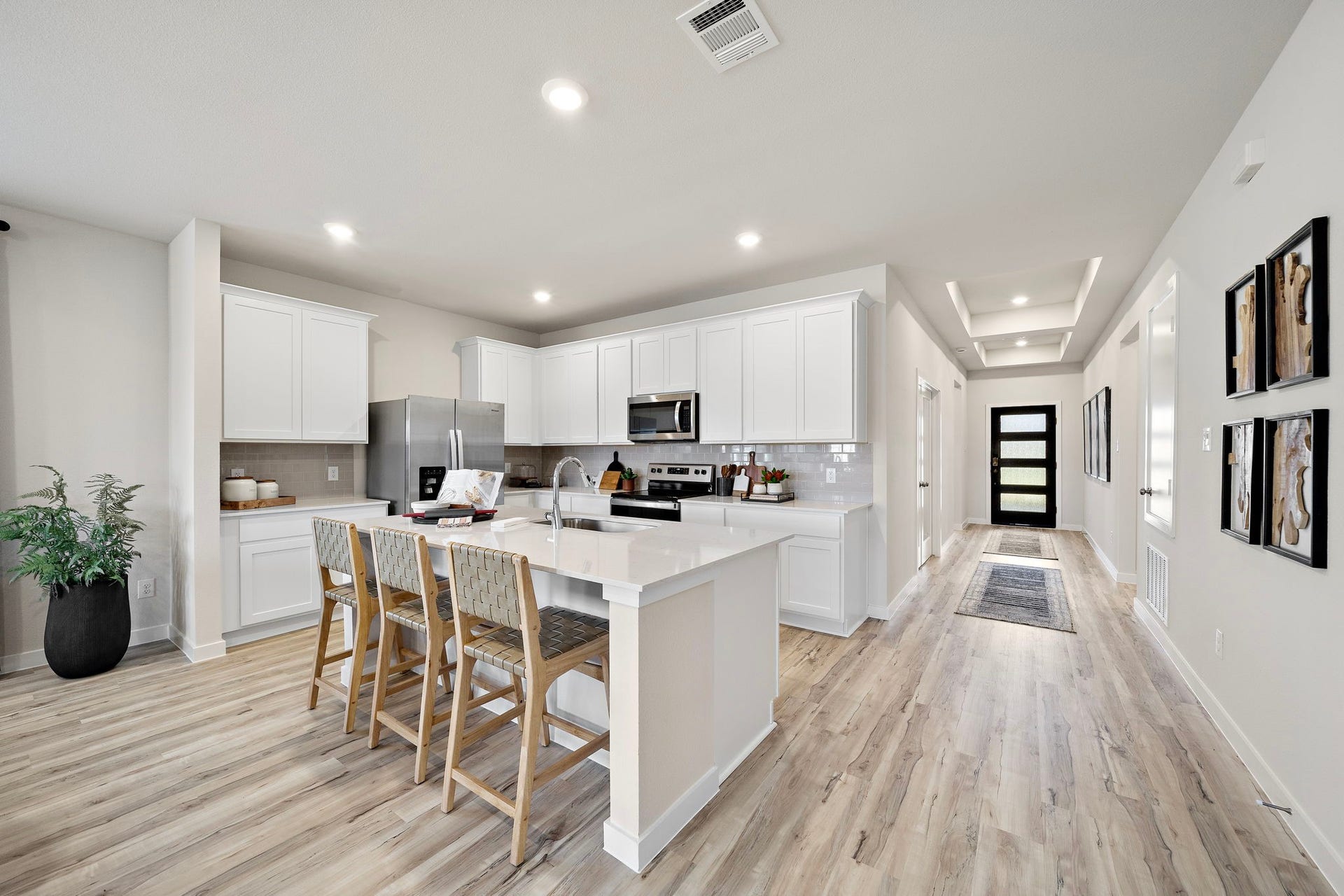 632 Woodhaven Lakes Drive, La Marque, TX 77568 representative photo