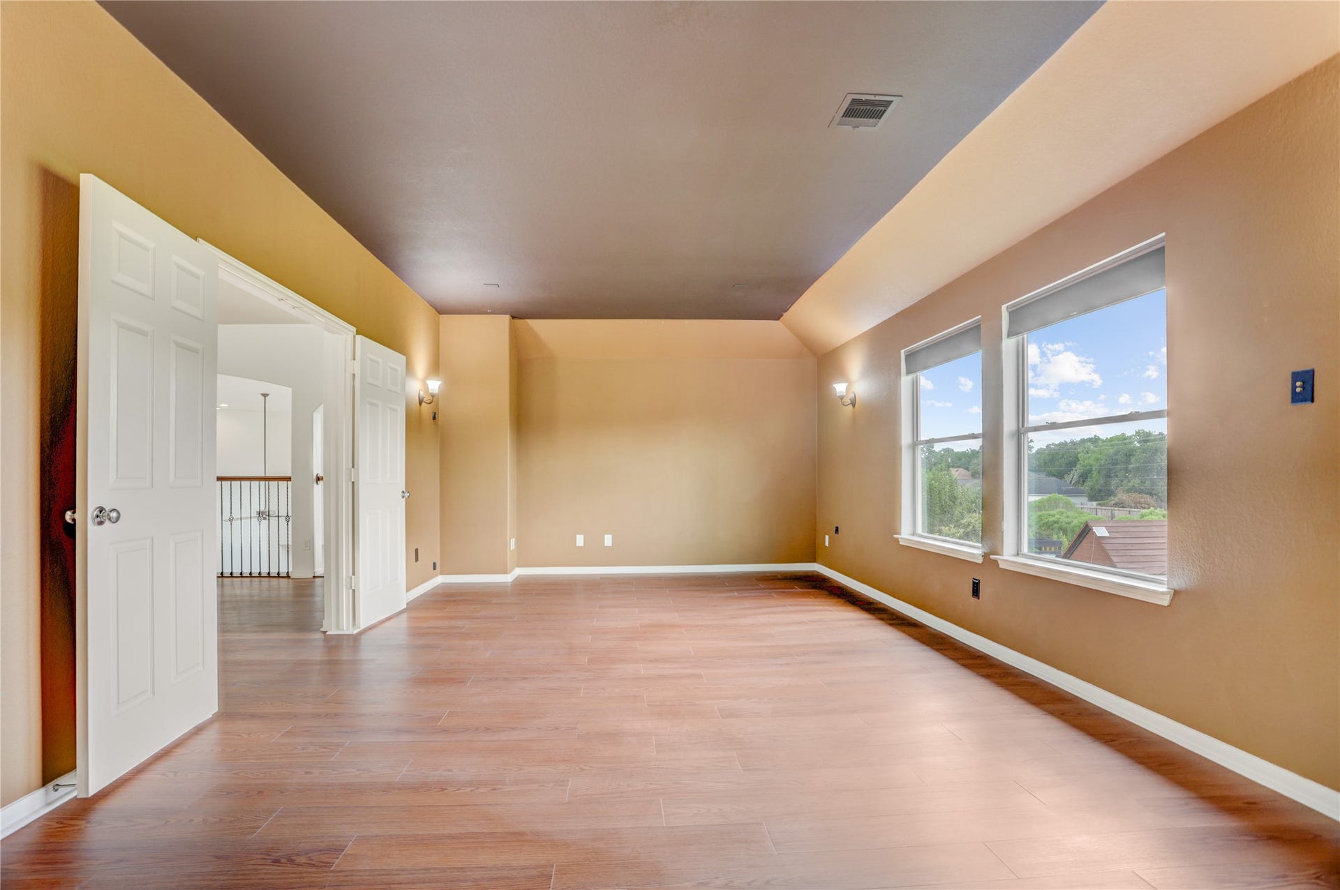 1728 Pampas Trail Drive, Friendswood, TX 77546 Theatre
