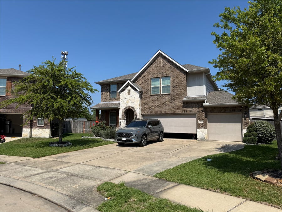 Property photo for 7126 Edwanna Lane, Spring, TX
