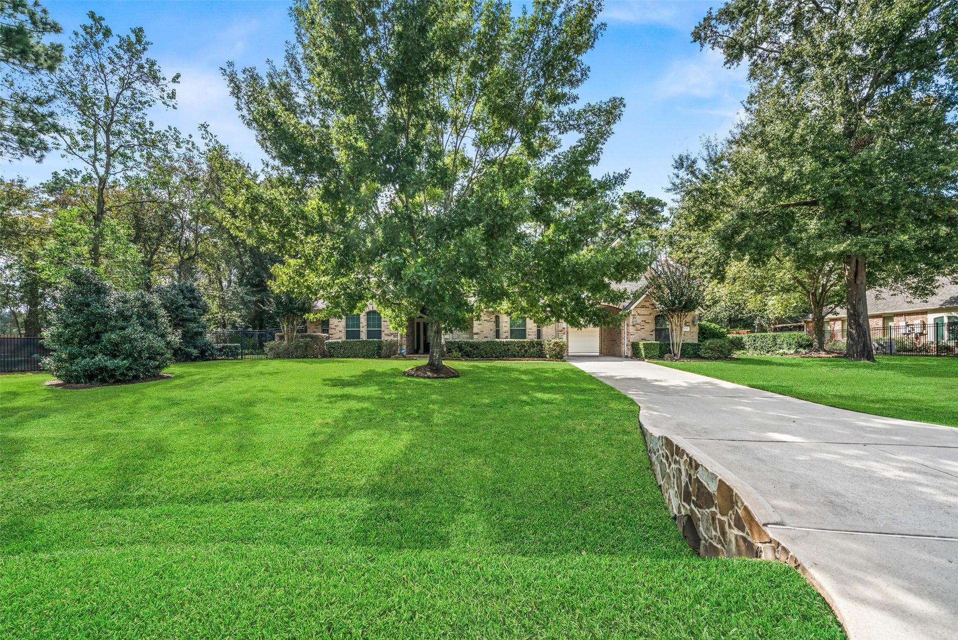 13256 Misty Sage Drive, Conroe, TX 77302