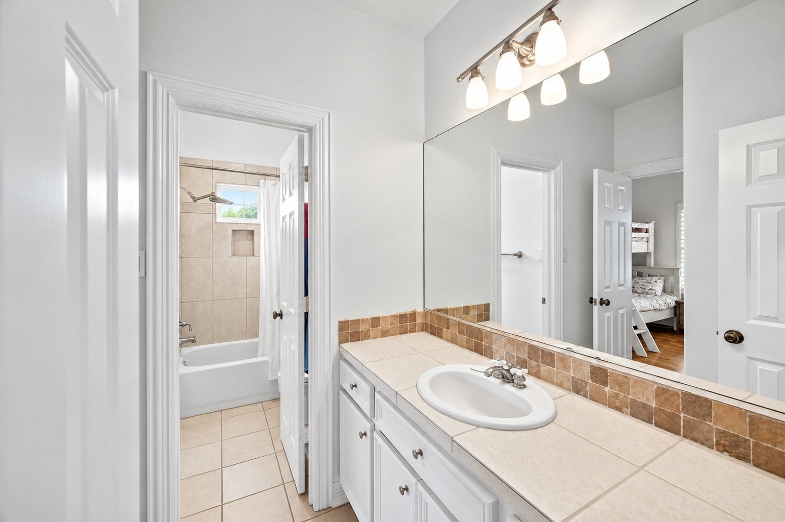 4021 Glenshire Street, Houston, TX 77025