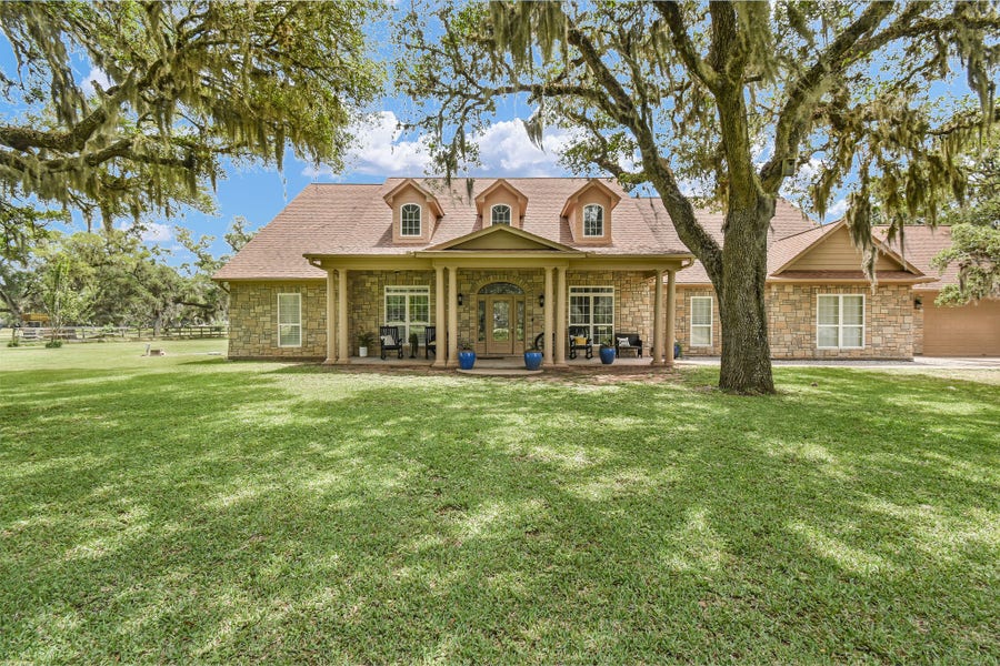Property photo for 1031 Bar X Trail, Angleton, TX