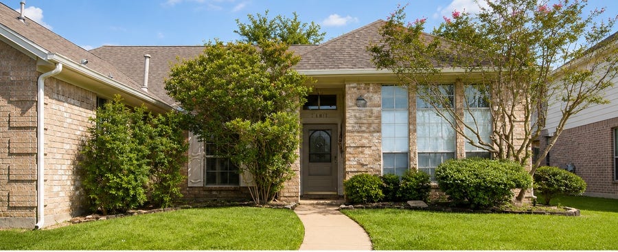 Property photo for 3307 Rushwood Lane, Sugar Land, TX