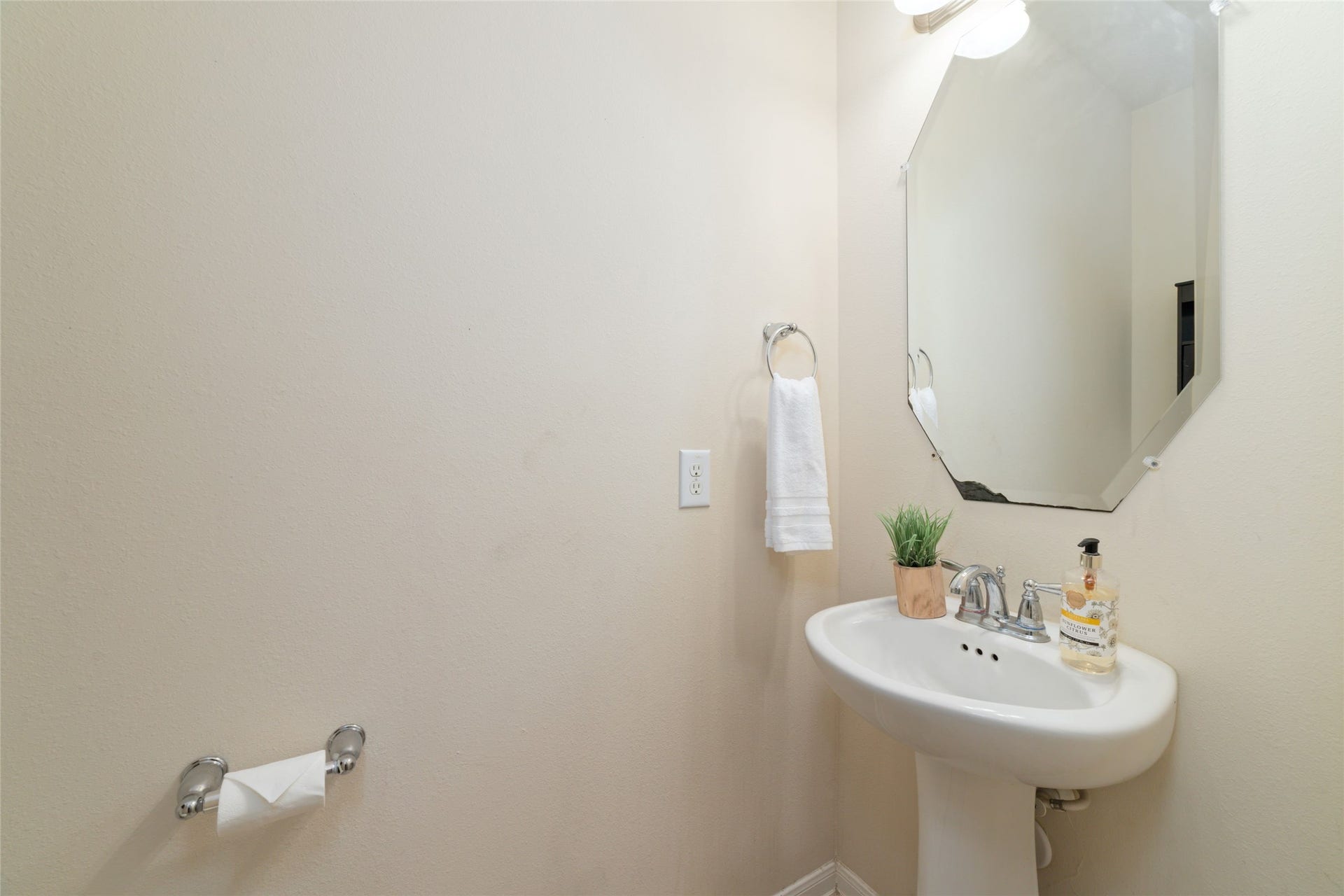 14422 Lakepointe Bend Lane, Cypress, TX 77429 Half bathroom downstairs for guests.