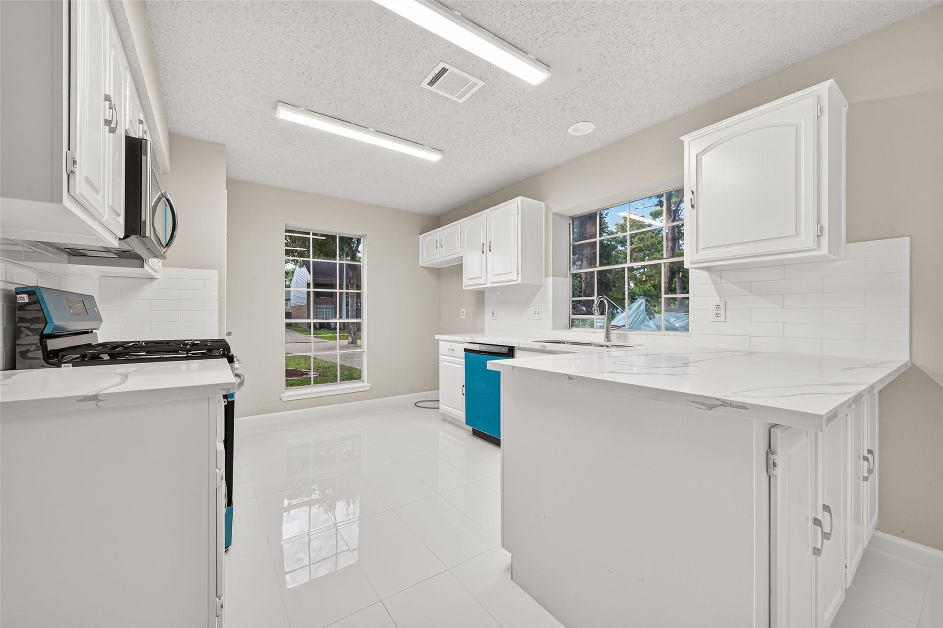 7434 Shangrila Lane, Houston, TX 77095 7434 Shangrila Lane, Houston, TX 77095