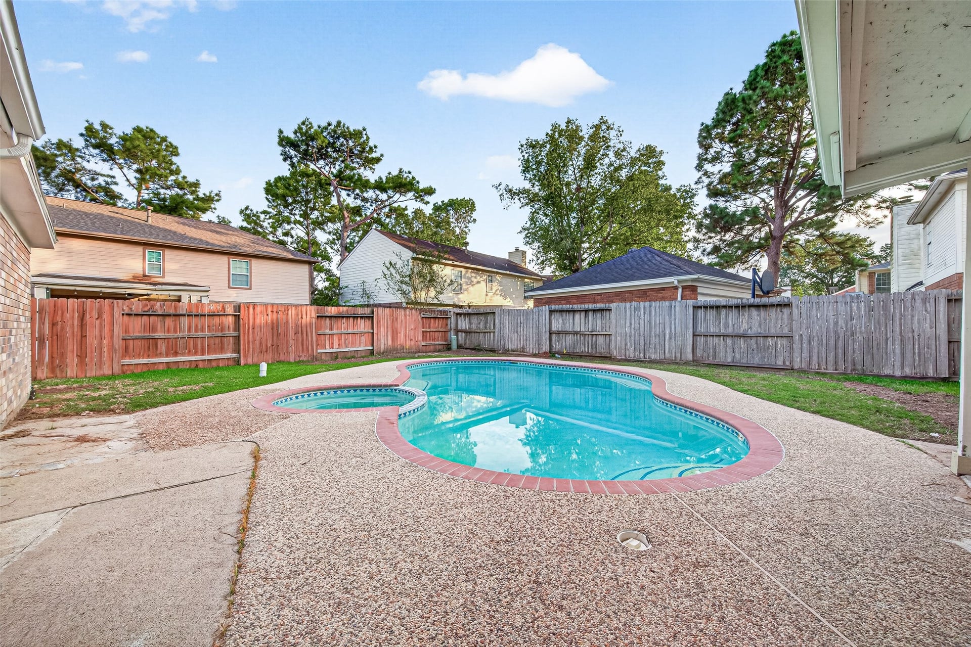 7434 Shangrila Lane, Houston, TX 77095 7434 Shangrila Lane, Houston, TX 77095