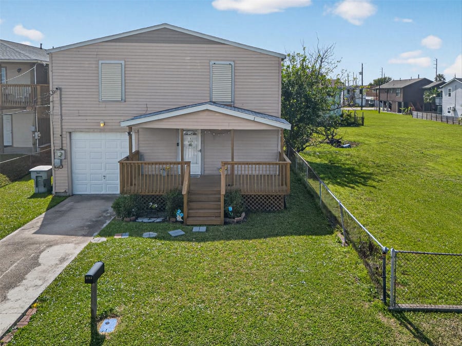 Property photo for 2115 Hollywood Avenue, Galveston, TX