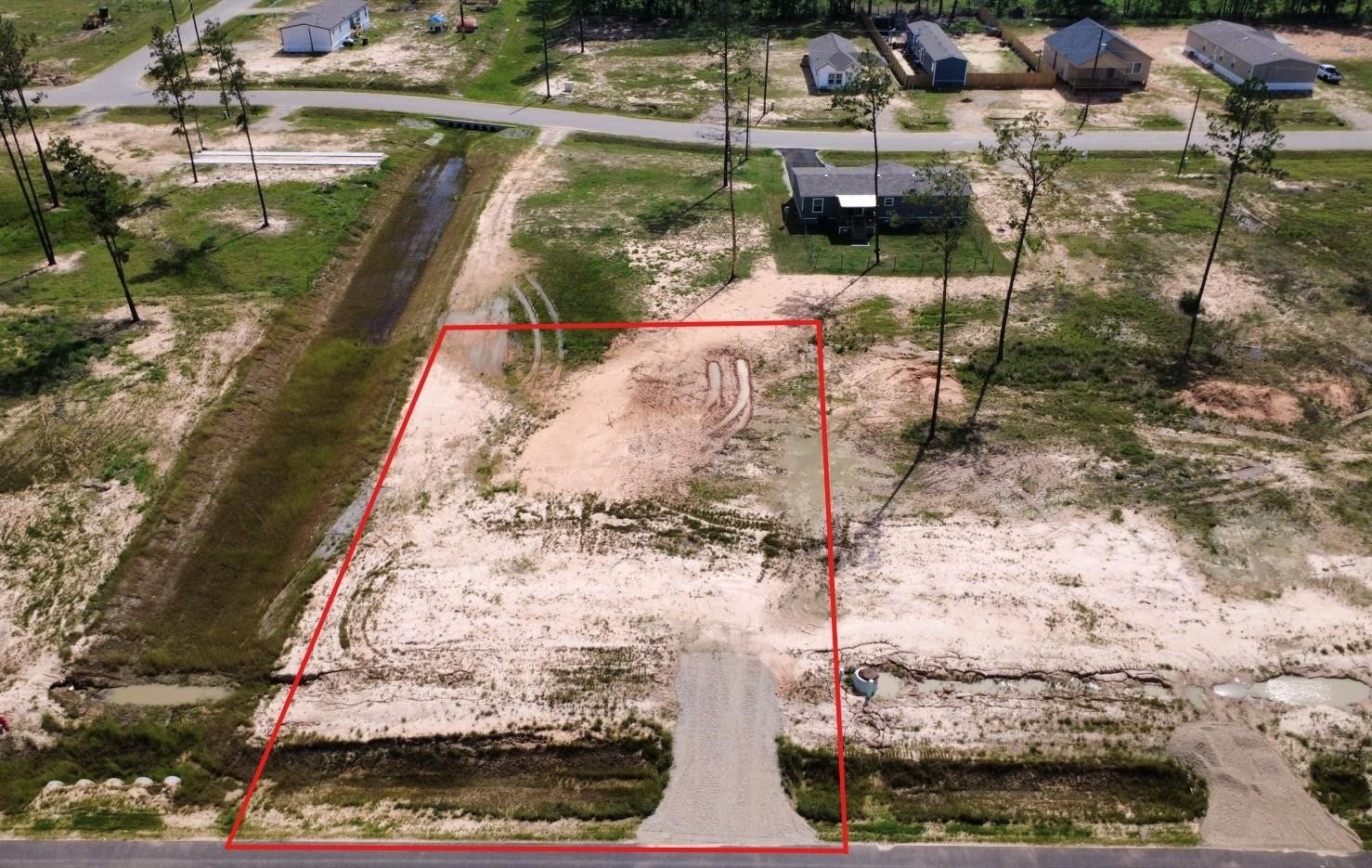 13061 Lewelling Drive, Conroe, TX 77306 Photo for illustration purposes only. Buyer will need to verify lot dimensions and any applicable easements.